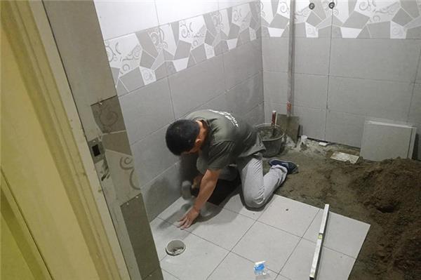 衛生間拆除-教一下如何拆除衛生間瓷磚？