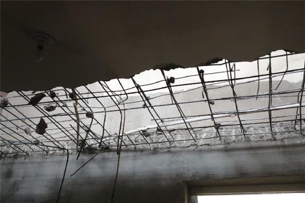 混凝土樓梯拆除應(yīng)該怎么做？混凝土樓梯拆除價格是多少？