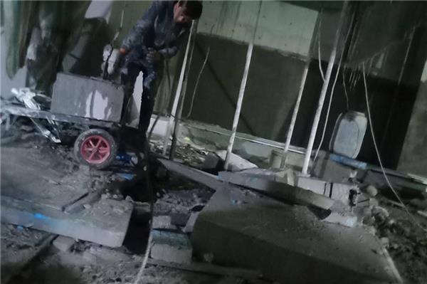 拆除比較大的建筑物，用混凝土靜力切割的方法怎么操作呢？