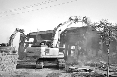 有關(guān)違章建筑要進行拆除知識